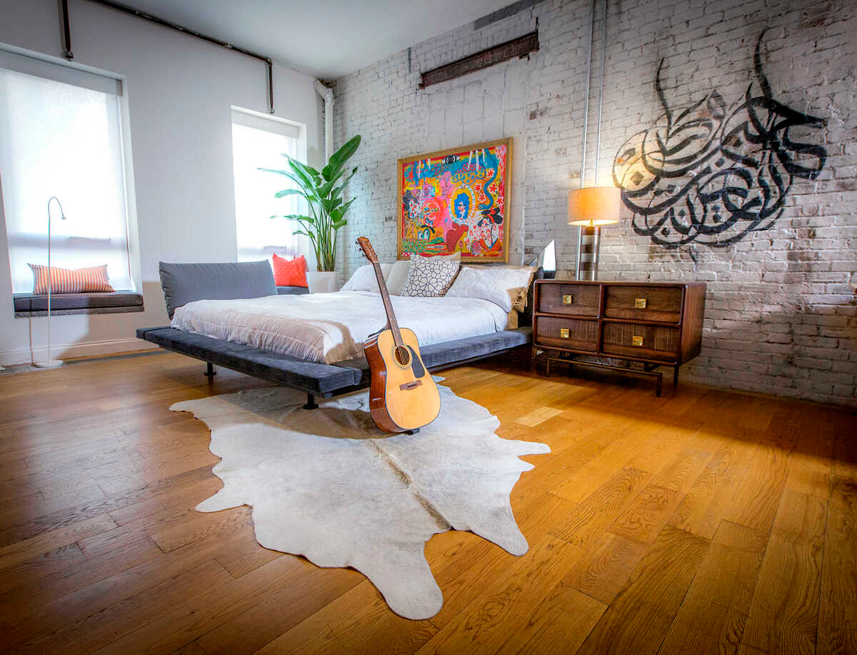  Industrial (Công nghiệp): Vẻ Đẹp Thô Mộc Từ Nhà Xưởng 