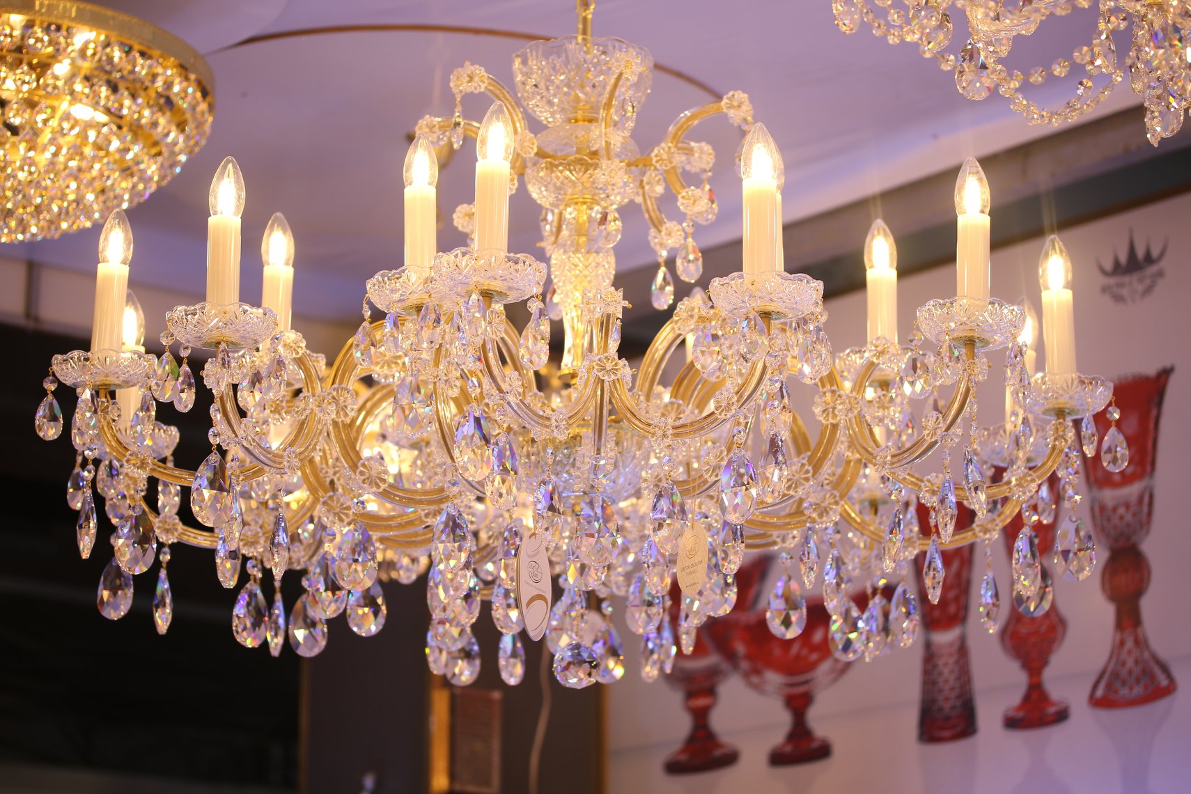 Đèn Chùm Maria Theresa — Hiện Thân Hoàn Hảo của Sự Tráng Lệ Hoàng Gia