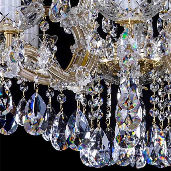  Những bông hoa thủy tinh