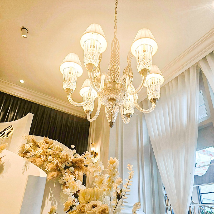 Lắp đặt đèn chùm pha lê tại Khu nghỉ dưỡng & Spa Mikazuki – Đà Nẵng