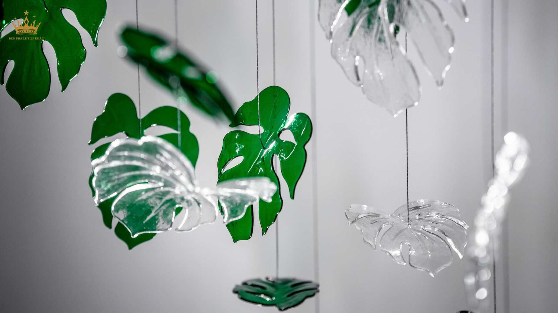 Đèn Pha Lê Cho Phòng Khách Hiện Đại
